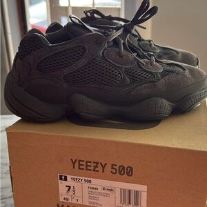 Yeezy 500 Charcoal Black Sneakers